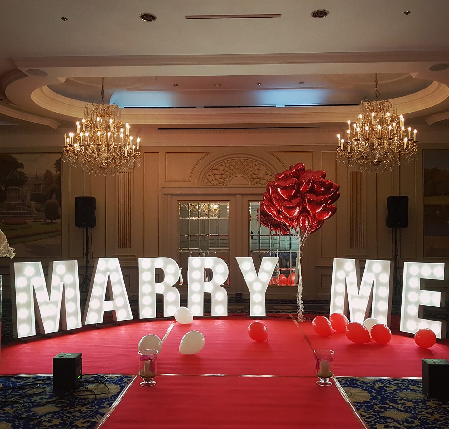Image gallery marquee