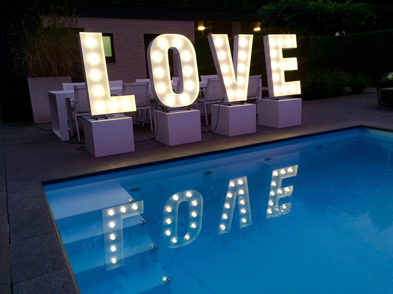 Image gallery marquee